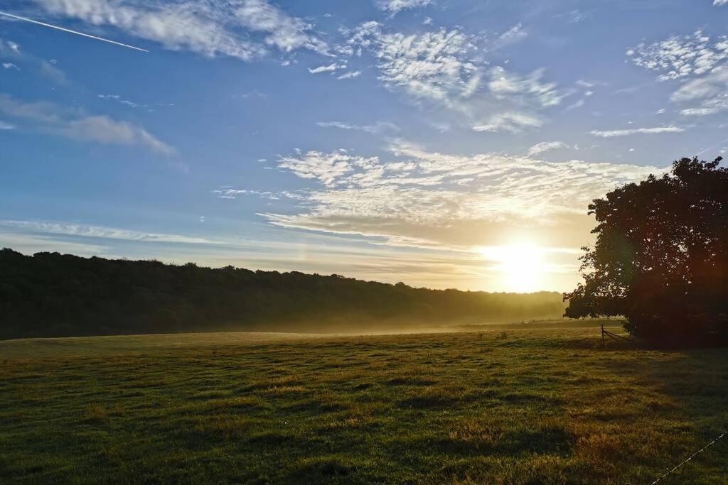 Lo'Ree Des Pres Lägenhet Grandrieu Exteriör bild